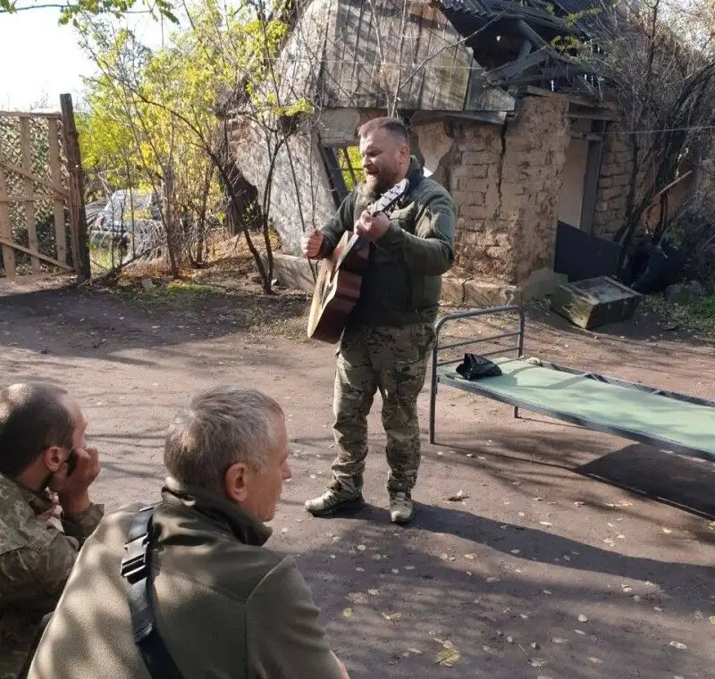 «Нема атеїстів в окопах, під вогнем»