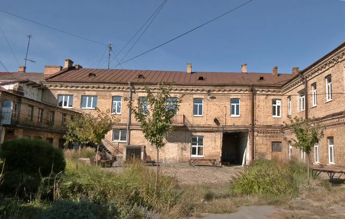 Приватному інвестору, який відновлює будинок Прайзлерів у Луцьку, продовжили договір
