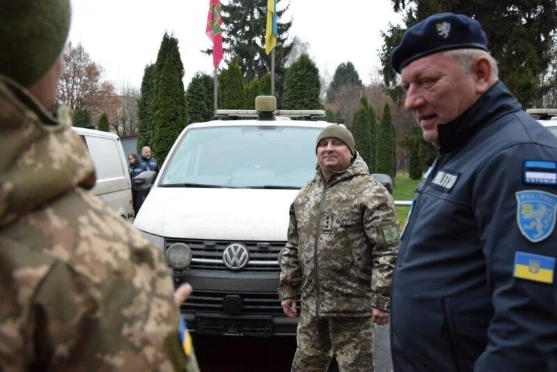 Прикордонники в Луцьку отримали п’ять авто від Естонії