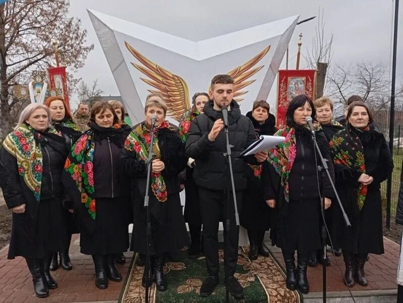 У громаді на Волині відкрили Алею Героїв у День ЗСУ