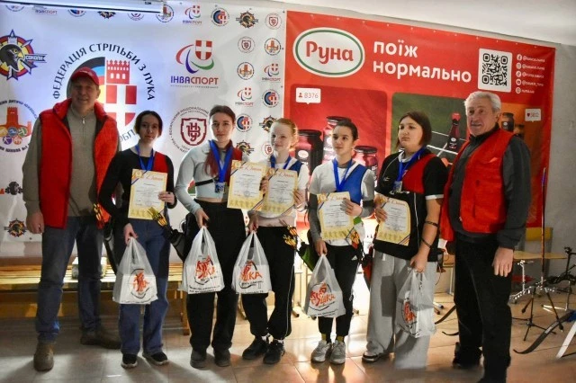 Змагалися попри тривожний ранок і відсутність світла: у Луцьку провели чемпіонат міста зі стрільби з лука.