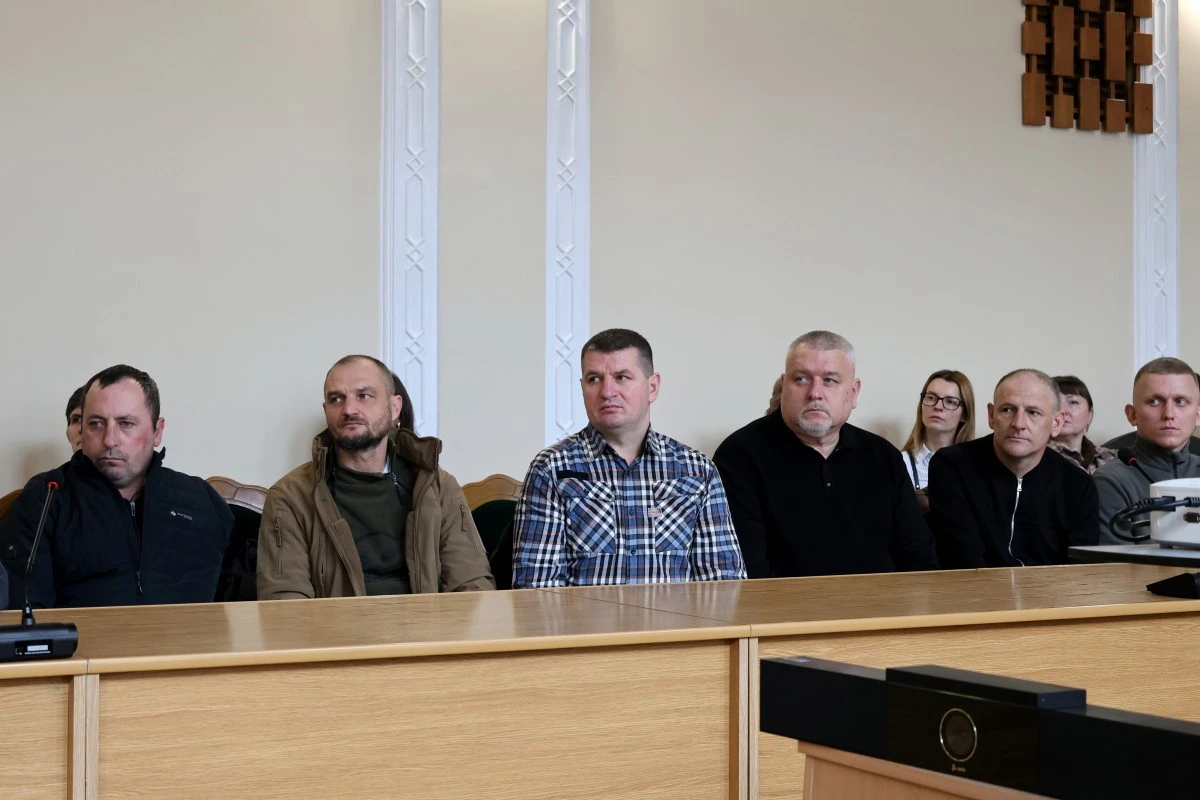 Ветеранам війни та родинам полеглих захисників вручили сертифікати на житло