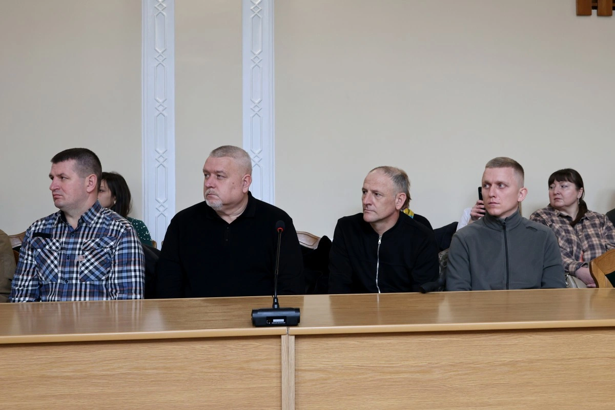Ветеранам війни та родинам полеглих захисників вручили сертифікати на житло