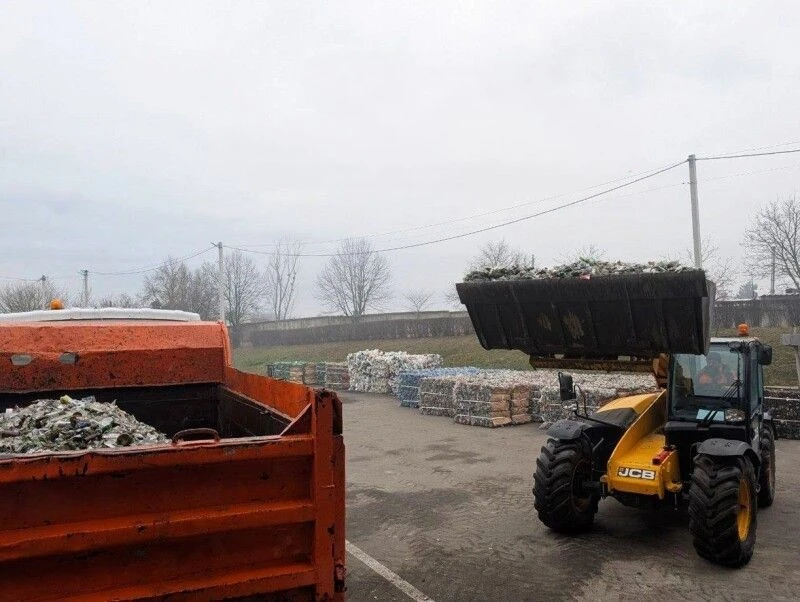 У Луцьку відправили понад 5 тонн відходів на переробку