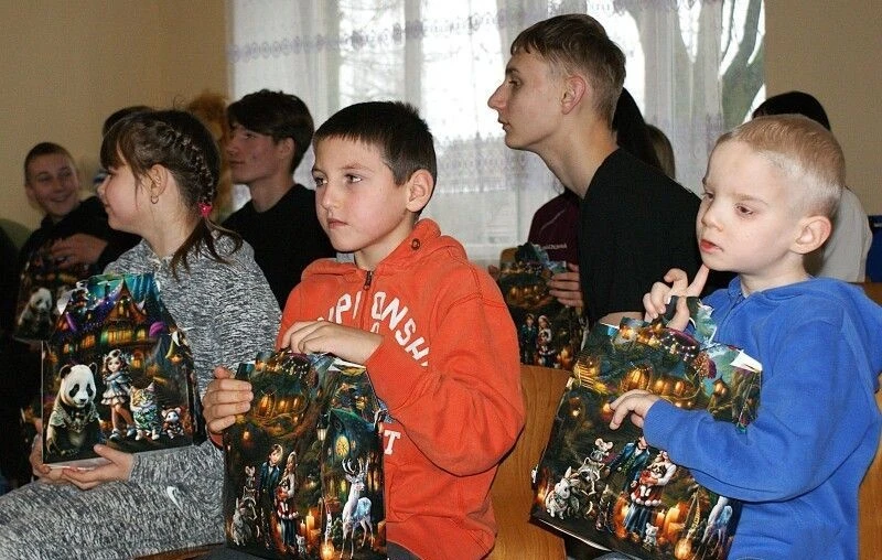 Подарунки з-за океану і теплі слова: як у волинському центрі для дітей з’явилася надія