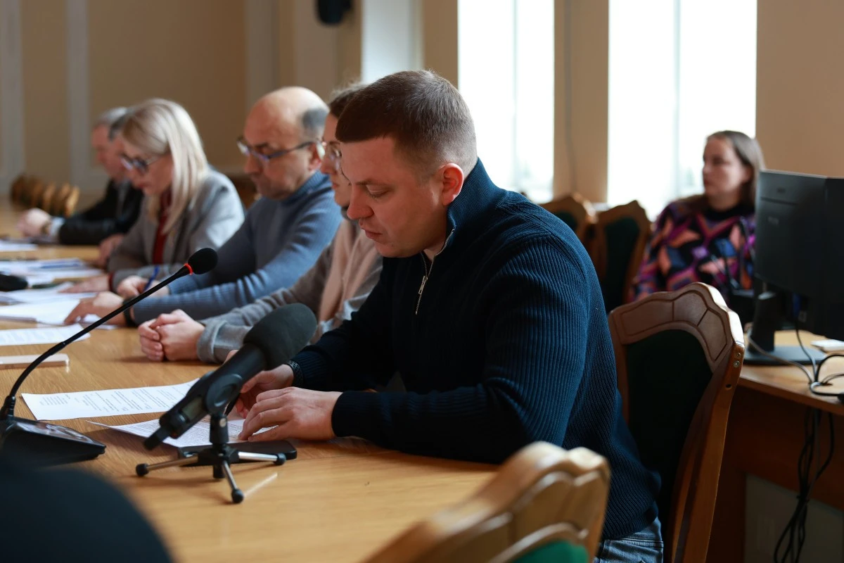 Волинські школи й виші залишаються онлайн до 1 лютого: громади обиратимуть формат
