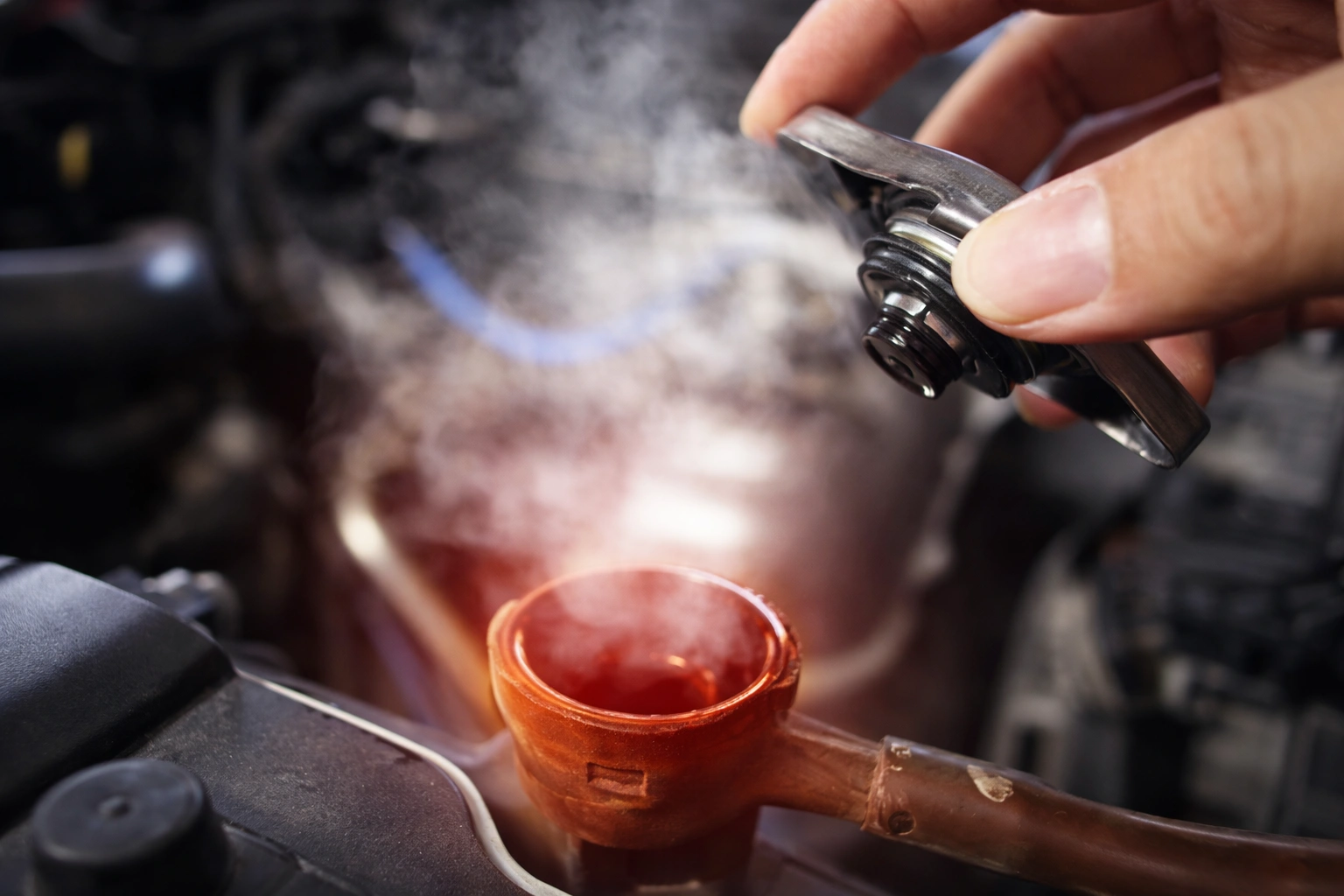 Як правильно залити антифриз у систему охолодження двигуна