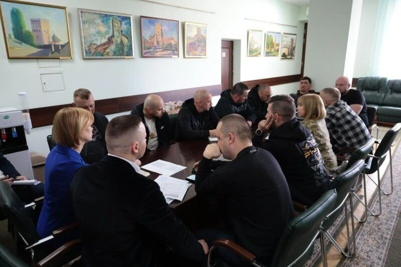 Нова локація для вшанування пам’яті: у Луцьку перенесуть фотостенд із портретами загиблих Героїв