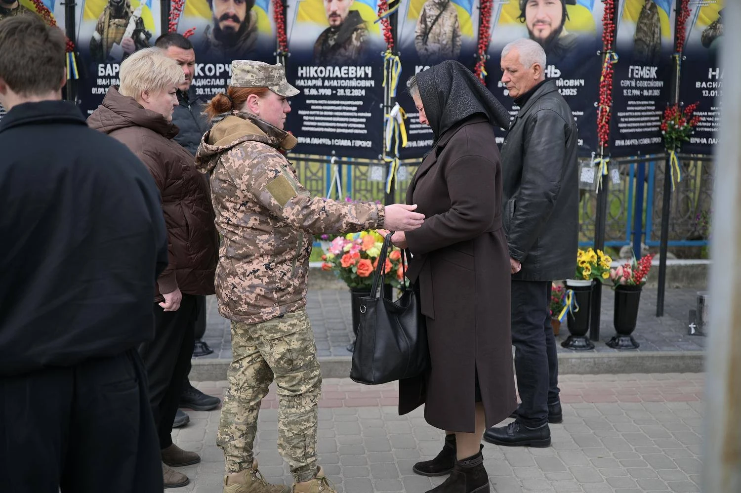 Ордени для воїнів: у Камені-Каширському вшанували героїв