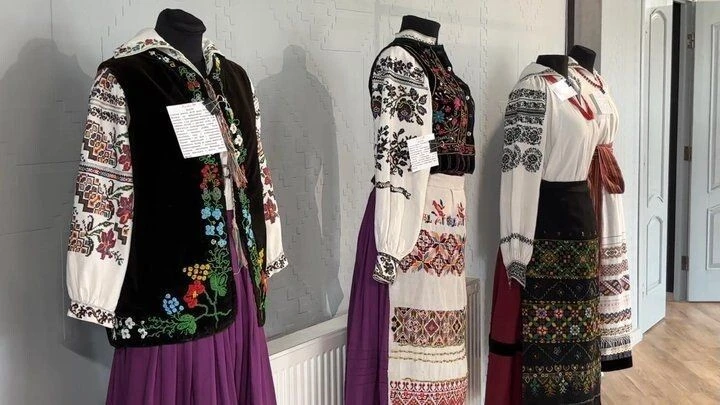 Секрети старовинного одягу: як волинянка відроджує спадщину у приватній етногалереї