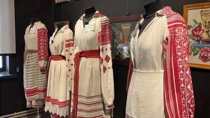 Секрети старовинного одягу: як волинянка відроджує спадщину у приватній етногалереї