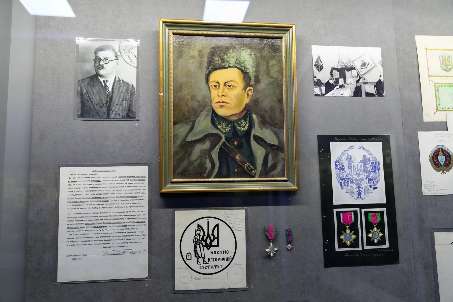 Сто років визвольної боротьби: у столиці вперше презентували унікальні артефакти лідерів УНР та перепоховали Андрія Мельника