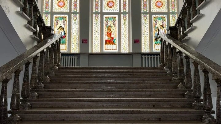 Луцький університет прикрасили вітражем Лесі Українки